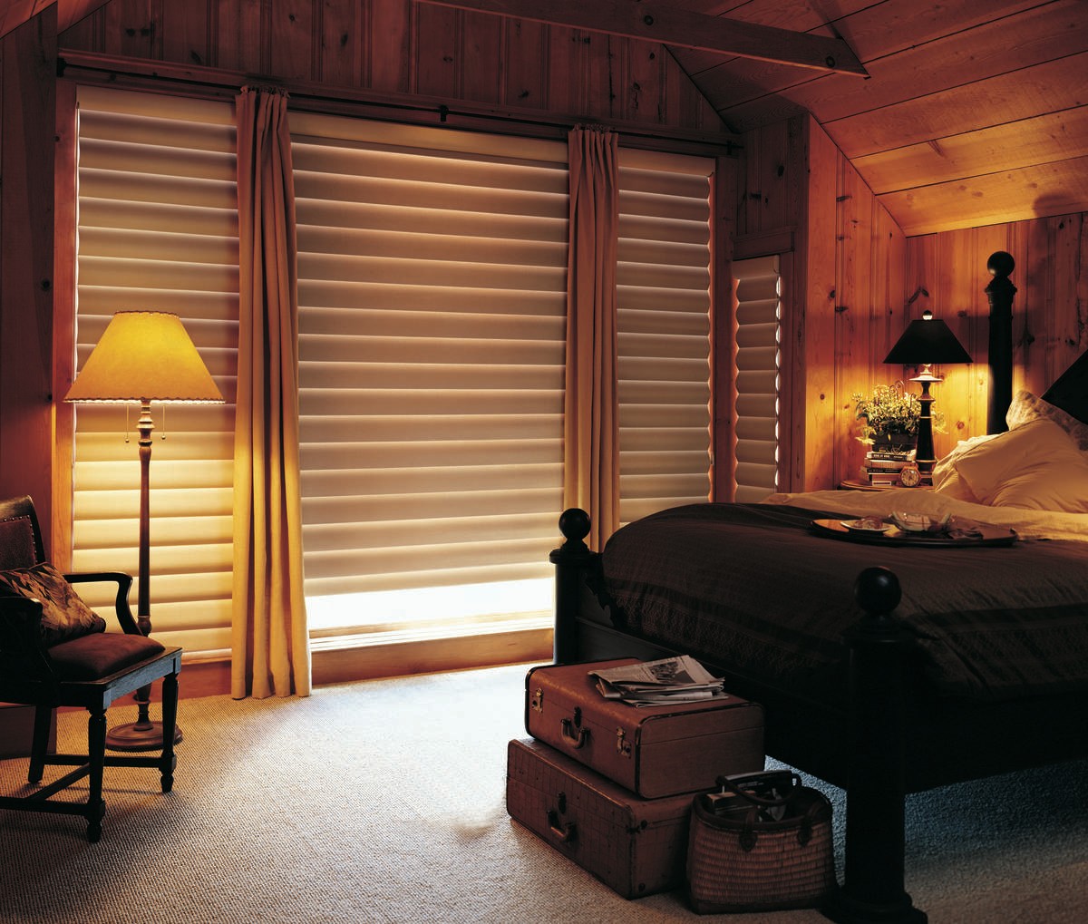Stunning soft shades and sheers, blackout shades, roller shades for your home near Springfield, Illinois (IL)